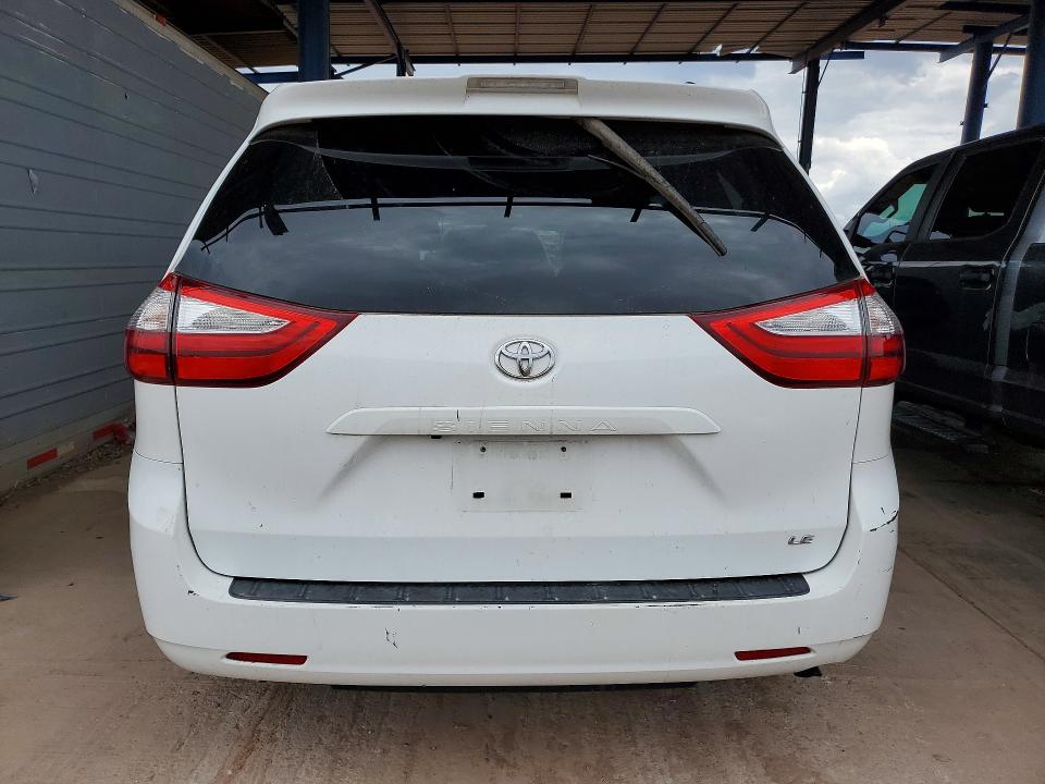 Продажа на аукционе авто 2018 Toyota Sienna, vin: 5TDKZ3DC1JS957398, номер лота: 61741586