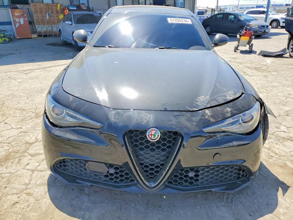 Продажа на аукционе авто 2018 Alfa Romeo Giulia, vin: ZARFAECNXJ7596650, номер лота: 61206236