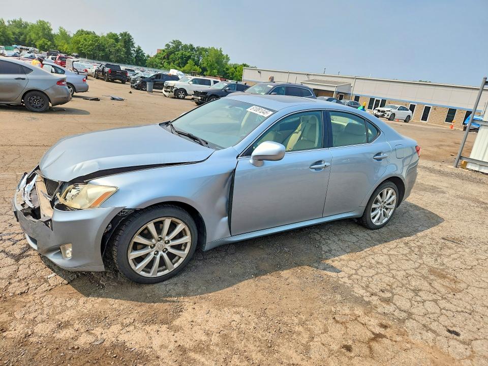 61081046 :رقم المزاد ، JTHCK262985024662 vin ، 2008 Lexus Is مزاد بيع