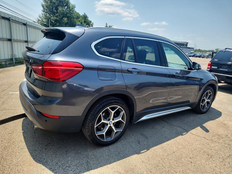 61143726 :رقم المزاد ، WBXHT3C30J5K25396 vin ، 2018 Bmw X1 مزاد بيع