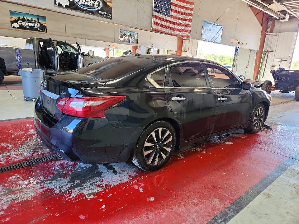 2018 Nissan Altima მანქანა იყიდება აუქციონზე, vin: 1N4AL3AP2JC282270, აუქციონის ნომერი: 63171636