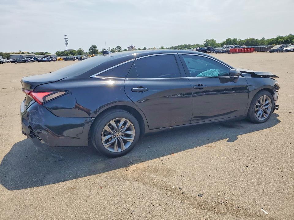 62293226 :رقم المزاد ، 4T1AZ1FB9NU079284 vin ، 2022 Toyota Avalon مزاد بيع