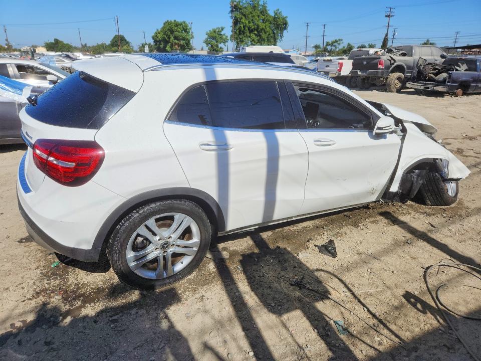 59398816 :رقم المزاد ، WDCTG4GB2KJ533918 vin ، 2019 Mercedes-benz Gla مزاد بيع