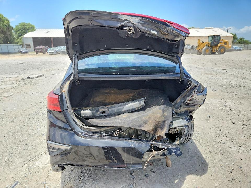 58323346 :رقم المزاد ، 3KPF24AD9LE182189 vin ، 2020 Kia Forte مزاد بيع
