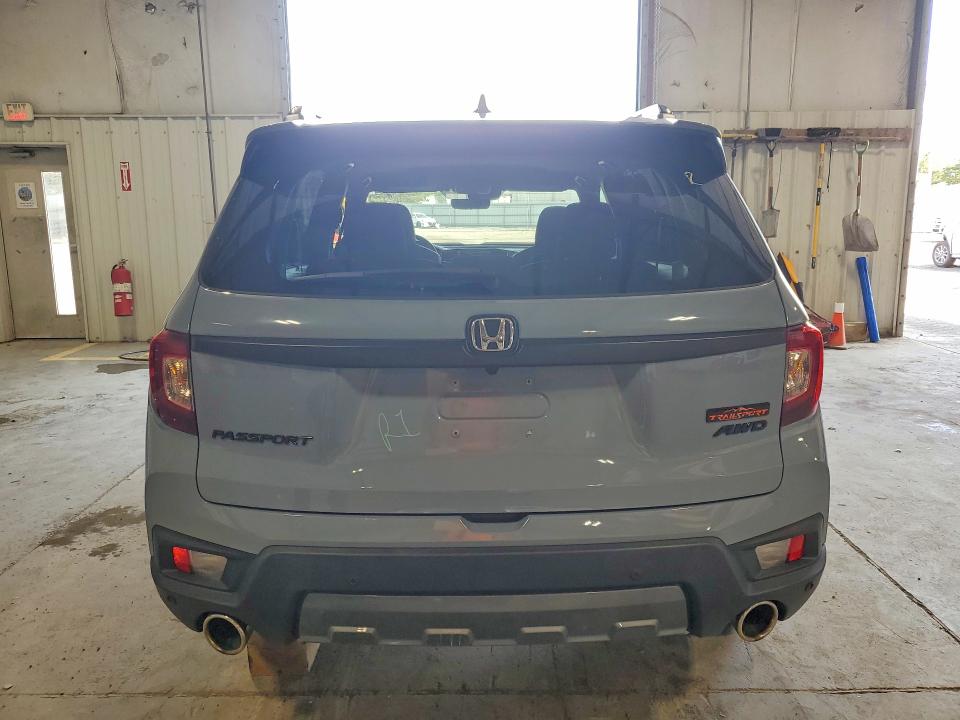62446786 :رقم المزاد ، 5FNYF8H66NB024725 vin ، 2022 Honda Passport مزاد بيع
