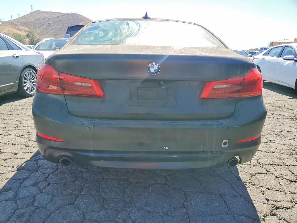60130946 :رقم المزاد ، WBAJA9C07LB399822 vin ، 2020 Bmw 530e مزاد بيع
