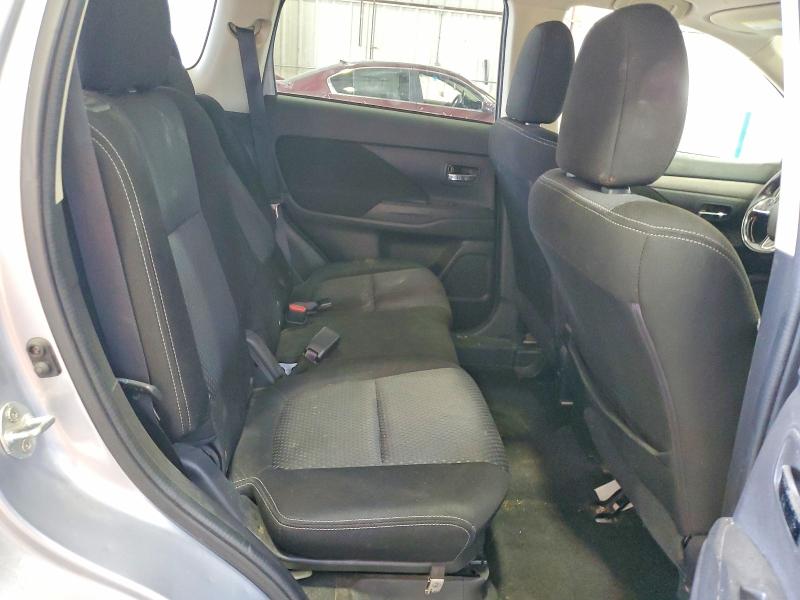 Продажа на аукционе авто 2016 Mitsubishi Outlander, vin: JA4AZ3A30GZ010371, номер лота: 85964415