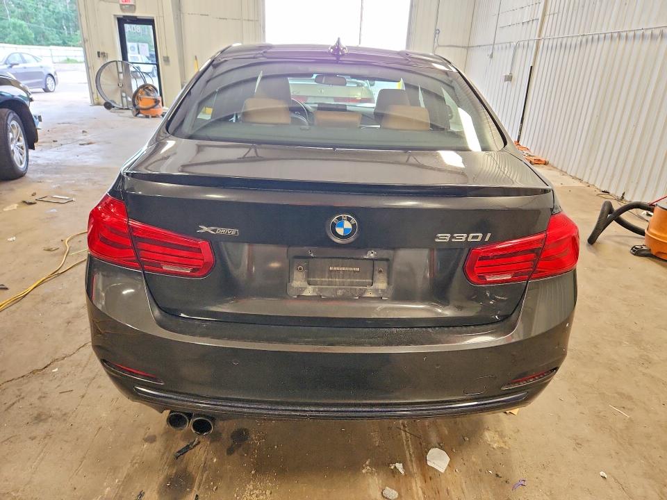 85609065 :رقم المزاد ، WBA8D9G37HNU61820 vin ، 2017 Bmw 330 مزاد بيع