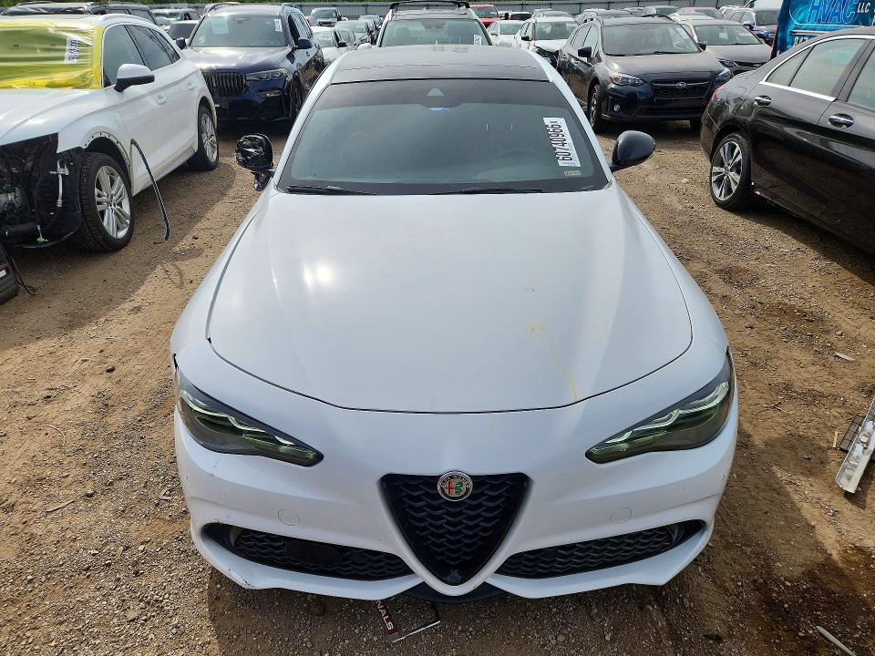 Продажа на аукционе авто 2024 Alfa Romeo Giulia, vin: ZARFANBN4R7681299, номер лота: 60740966