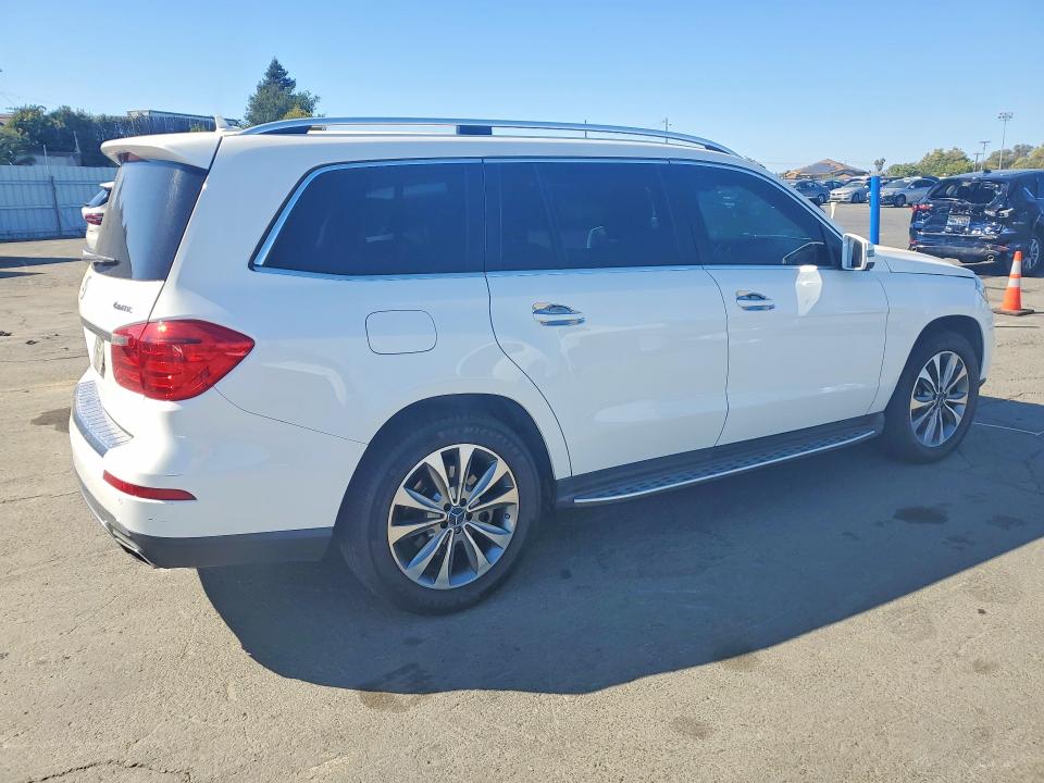 Продажа на аукционе авто 2015 Mercedes-benz Gl, vin: 4JGDF6EE8FA475689, номер лота: 60514906