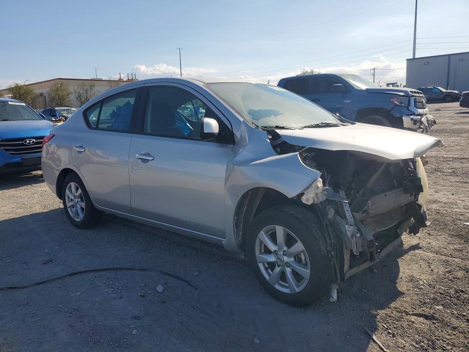 61984816 :رقم المزاد ، 3N1CN7AP3EL853928 vin ، 2014 Nissan Versa مزاد بيع