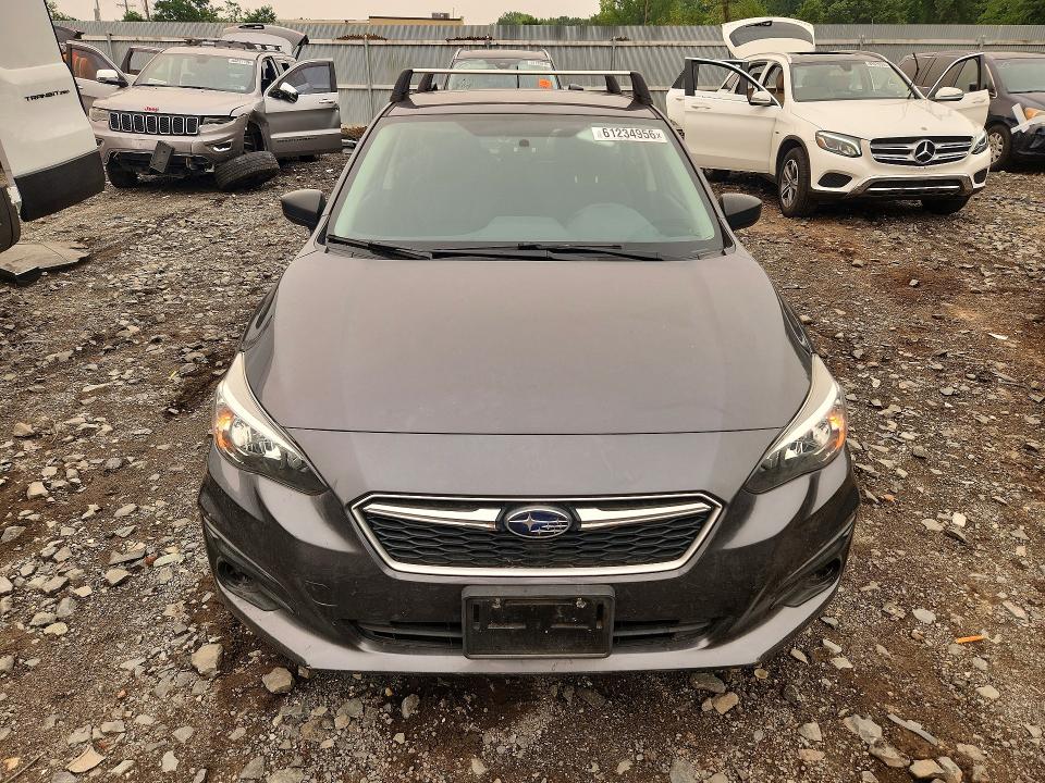 61234956 :رقم المزاد ، 4S3GTAA62J3721905 vin ، 2018 Subaru Impreza مزاد بيع