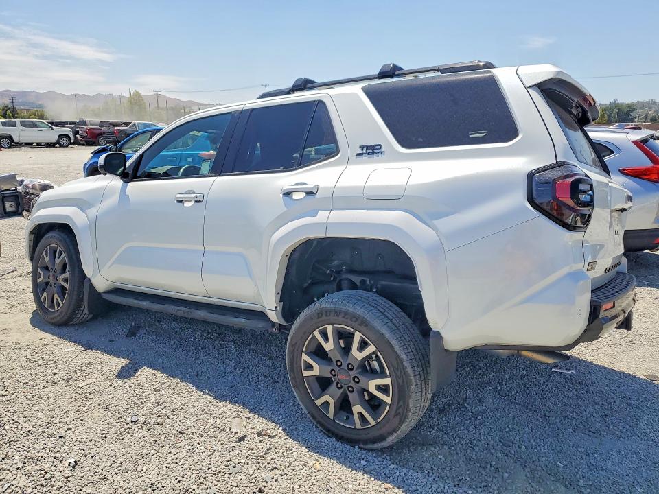 Продажа на аукционе авто 2026 Toyota 4runner, vin: JTEVA5BR3T5100995, номер лота: 61197466