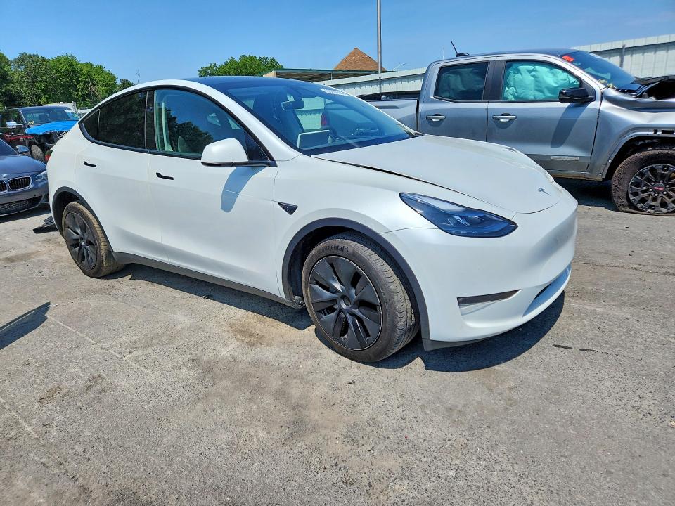 2024 Tesla Model Y მანქანა იყიდება აუქციონზე, vin: 7SAYGDEE5RA326966, აუქციონის ნომერი: 60979586
