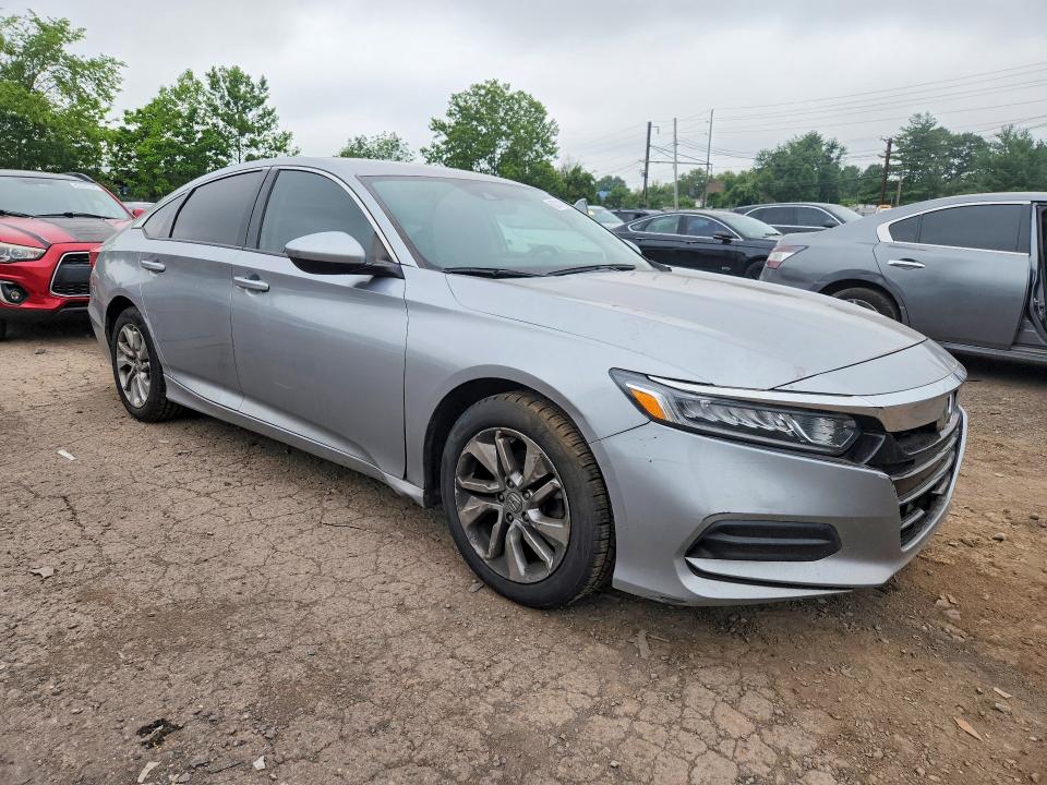 62311966 :رقم المزاد ، 1HGCV1F16KA140105 vin ، 2019 Honda Accord مزاد بيع