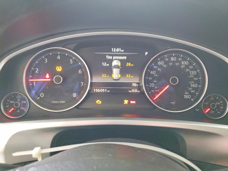 62696486 :رقم المزاد ، WVGEF9BP8FD006824 vin ، 2015 Volkswagen Touareg مزاد بيع