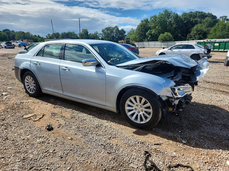 61753156 :رقم المزاد ، 2C3CCAAG4DH644340 vin ، 2013 Chrysler 300 مزاد بيع