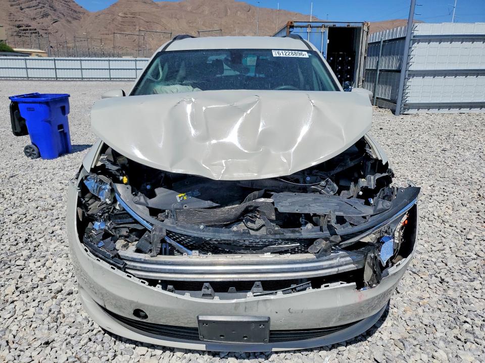 Продаж на аукціоні авто 2017 Chrysler Pacifica, vin: 2C4RC1CG3HR571092, номер лоту: 61228896