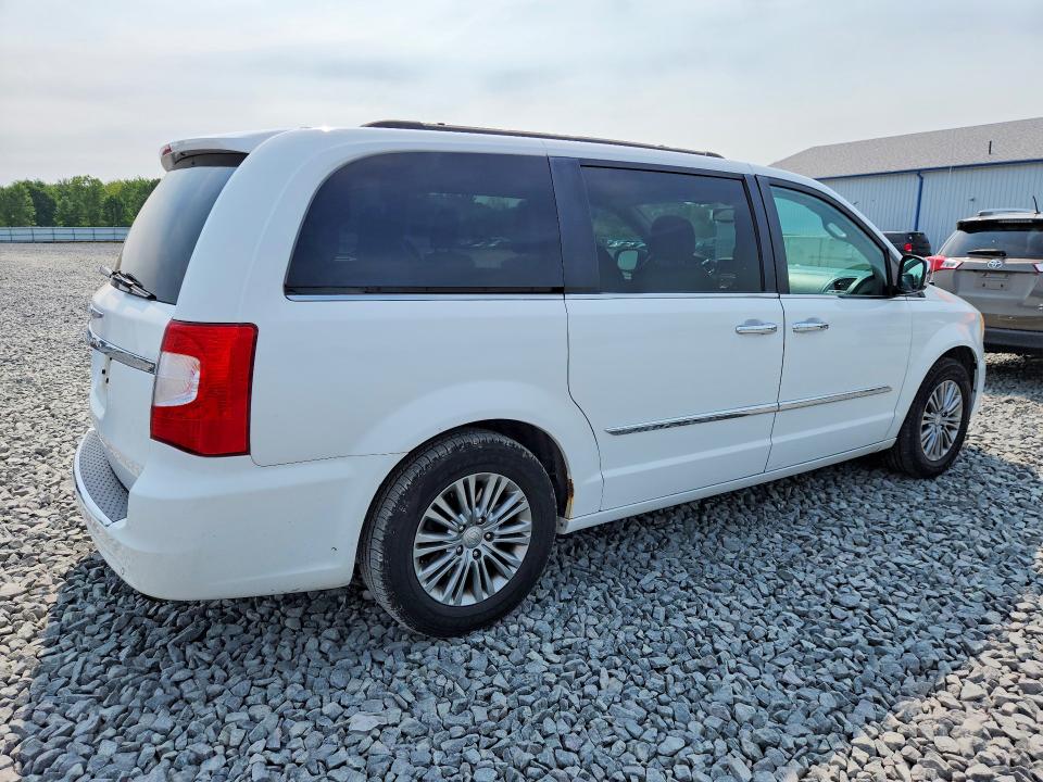 61192096 :رقم المزاد ، 2C4RC1CG4GR221677 vin ، 2016 Chrysler Town & Country مزاد بيع