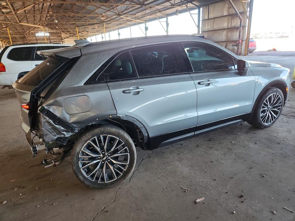 85986665 :رقم المزاد ، 1GYFZER4XRF215652 vin ، 2024 Cadillac Xt4 مزاد بيع