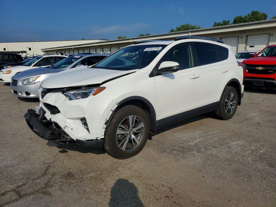 2018 Toyota Rav4 მანქანა იყიდება აუქციონზე, vin: JTMRFREV1JJ742787, აუქციონის ნომერი: 61541316