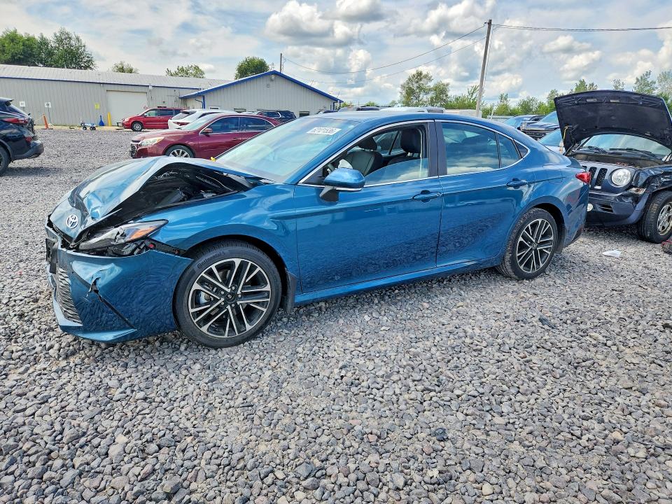 Продажа на аукционе авто 2026 Toyota Camry, vin: 4T1DAACK2TU727991, номер лота: 62121536