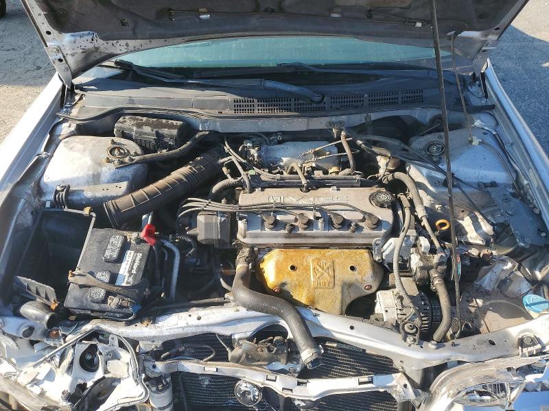 2000 Honda Accord მანქანა იყიდება აუქციონზე, vin: 1HGCG5643YA076240, აუქციონის ნომერი: 59921936