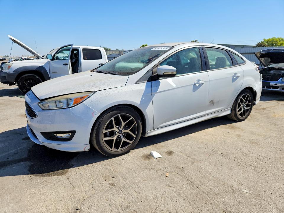 Продаж на аукціоні авто 2015 Ford Focus, vin: 1FADP3F25FL221775, номер лоту: 62689516