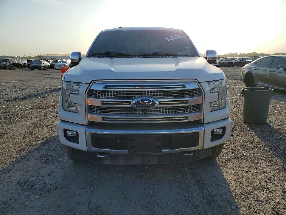 60931656 :رقم المزاد ، 1FTEW1EG2FFA87163 vin ، 2015 Ford F150 مزاد بيع