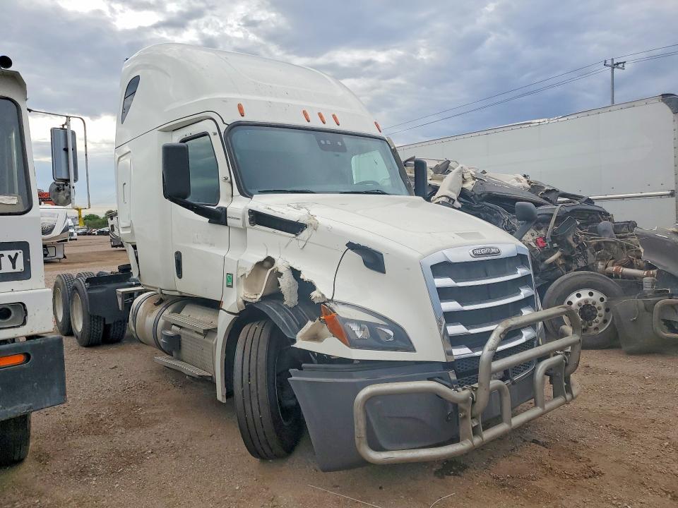 Продажа на аукционе авто 2023 Freightliner Cascadia 126, vin: 3AKJHHDR6PSUC9004, номер лота: 53583586