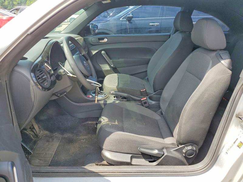 61302526 :رقم المزاد ، 3VWFP7AT1CM644693 vin ، 2012 Volkswagen Beetle مزاد بيع