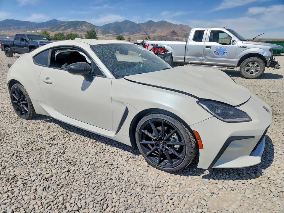 58304026 :رقم المزاد ، JF1ZNBE18R9754865 vin ، 2024 Toyota Gr 86 مزاد بيع