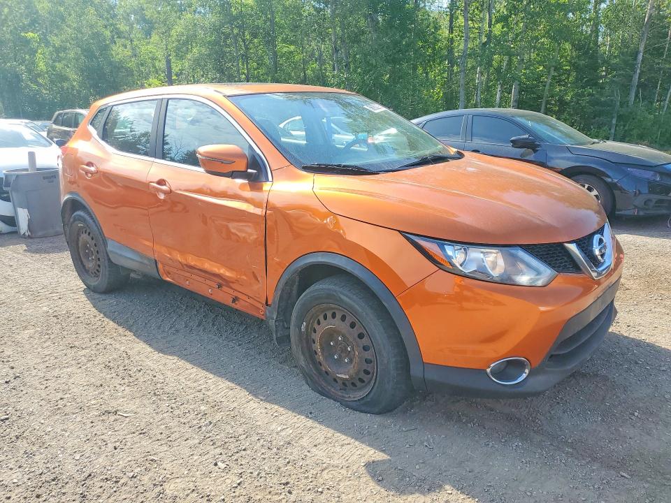 58952026 :رقم المزاد ، JN1BJ1CR5HW102573 vin ، 2017 Nissan Qashqai مزاد بيع