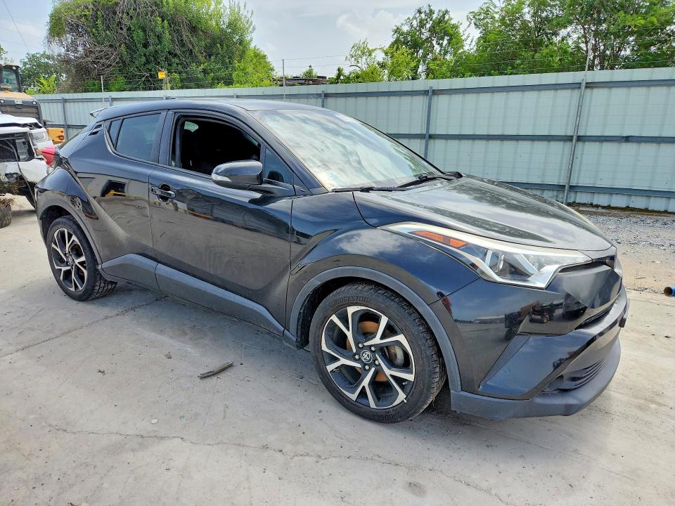 61123396 :رقم المزاد ، JTNKHMBX9J1007281 vin ، 2018 Toyota C-hr مزاد بيع