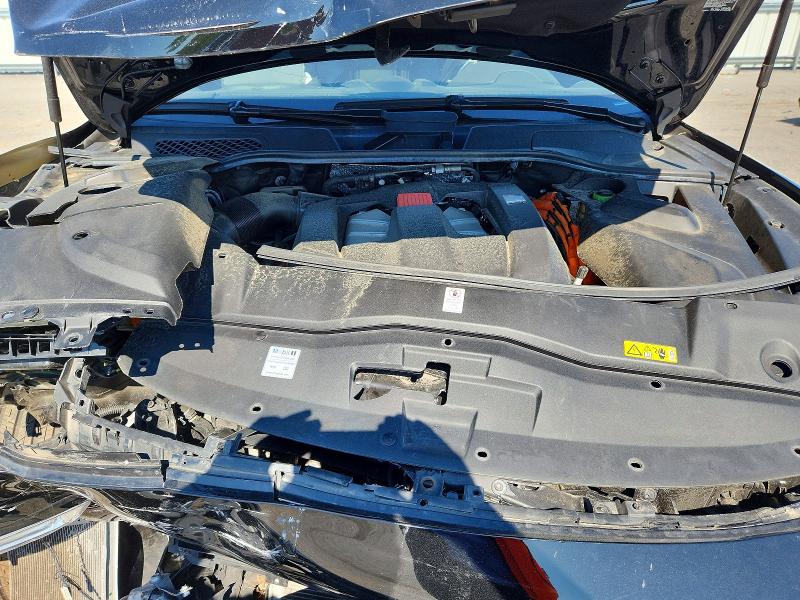 60324996 :رقم المزاد ، WP1AE2A26JLA71879 vin ، 2018 Porsche Cayenne مزاد بيع