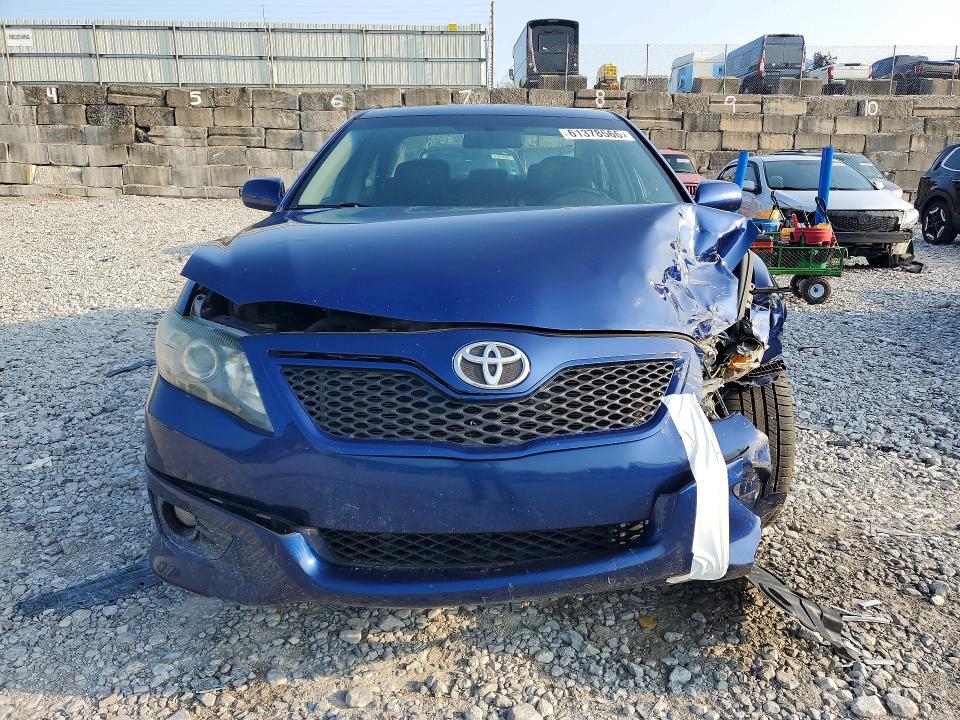 61378566 :رقم المزاد ، 4T1BF3EK2BU763759 vin ، 2011 Toyota Camry مزاد بيع