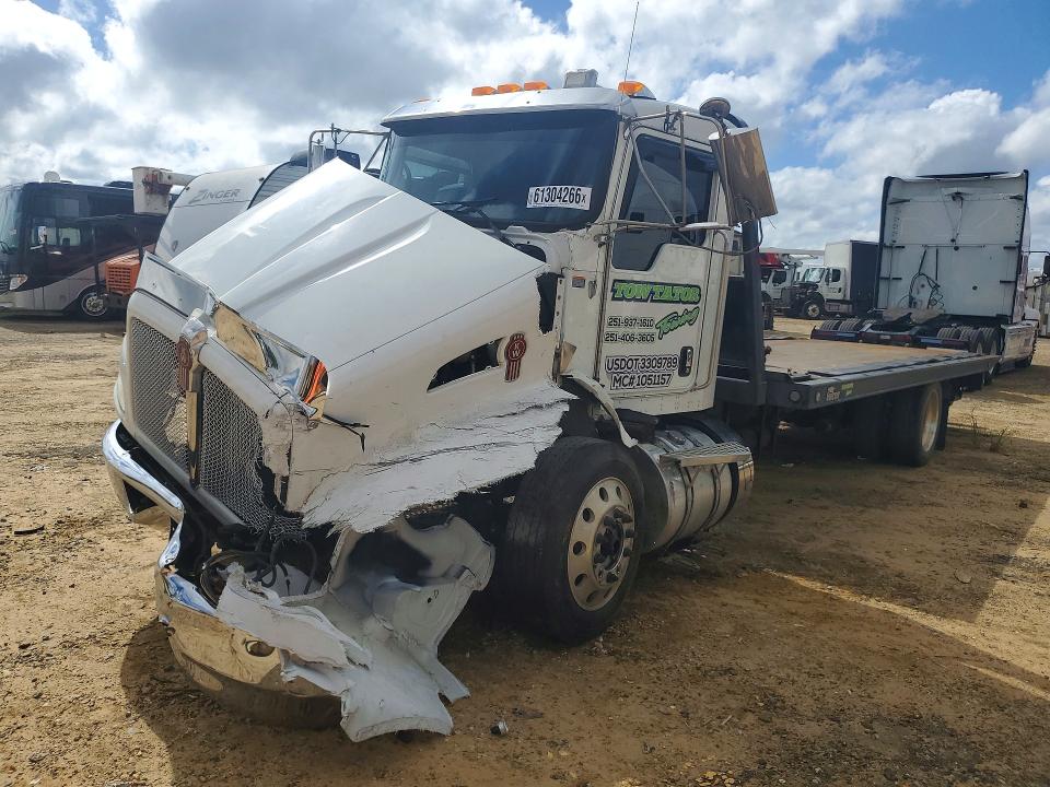 61304266 :رقم المزاد ، 2NKHHN6X7DM340279 vin ، 2013 Kenworth Construction مزاد بيع