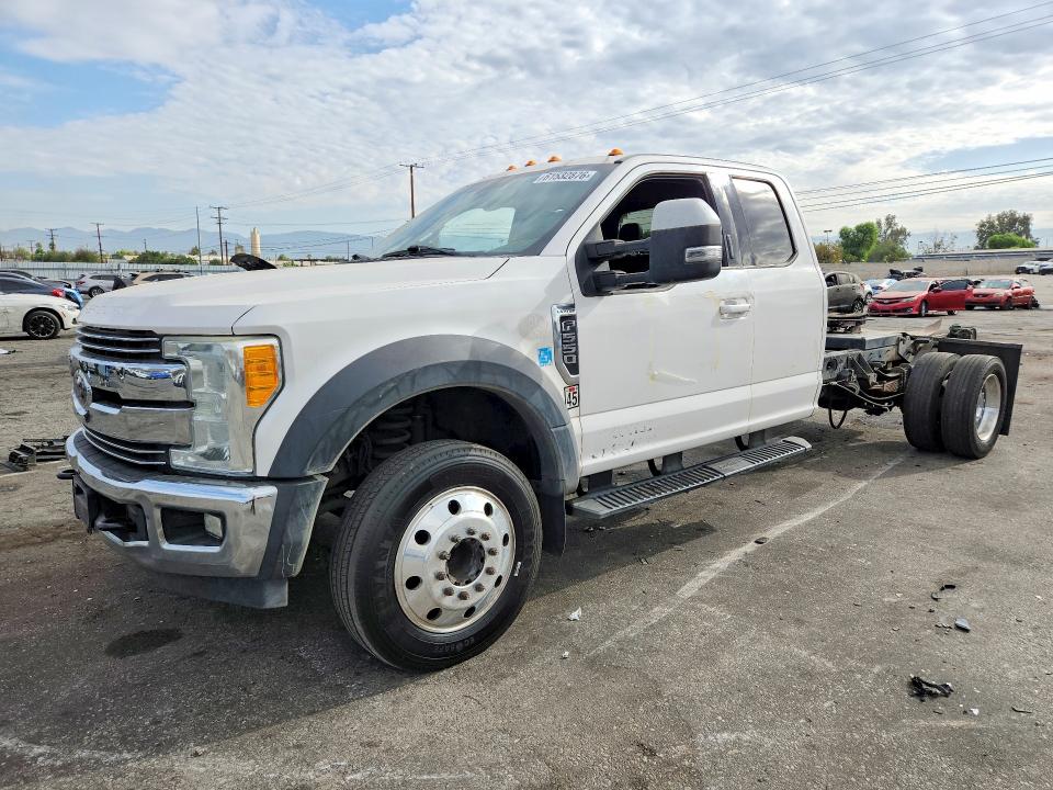 61532876 :رقم المزاد ، 1FD0X5GT3HEC97901 vin ، 2017 Ford F550 مزاد بيع