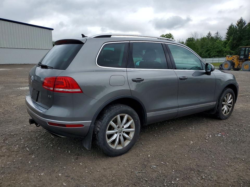 Продажа на аукционе авто 2016 Volkswagen Touareg, vin: WVGEF9BP4GD010161, номер лота: 60065376