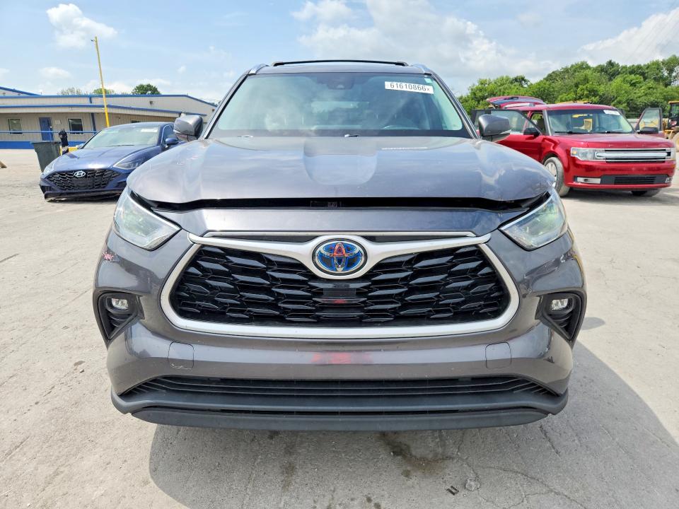 2021 Toyota Highlander მანქანა იყიდება აუქციონზე, vin: 5TDGBRCH5MS033643, აუქციონის ნომერი: 61610866