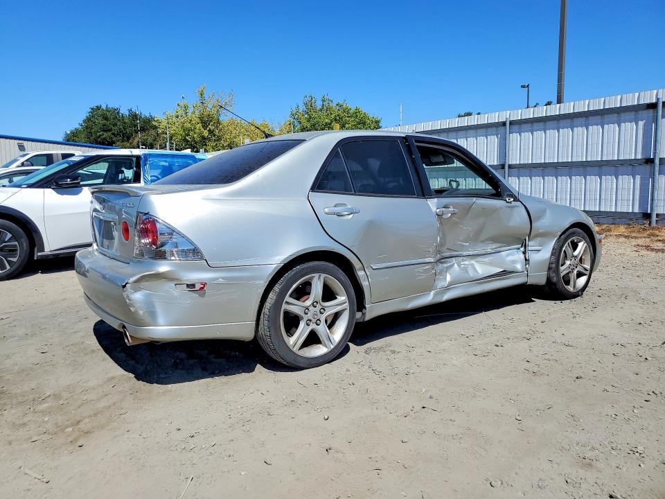 Продажа на аукционе авто 2003 Lexus Is 300, vin: JTHBD192430078758, номер лота: 62450606