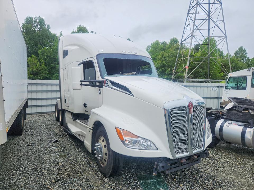 60483056 :رقم المزاد ، 1XKYDP9X1PJ227142 vin ، 2023 Kenworth Kenworth مزاد بيع