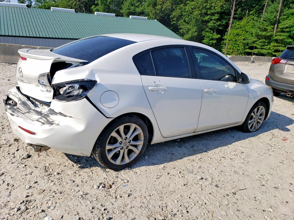 60370806 :رقم المزاد ، JM1BL1W69B1394399 vin ، 2011 Mazda 3 مزاد بيع