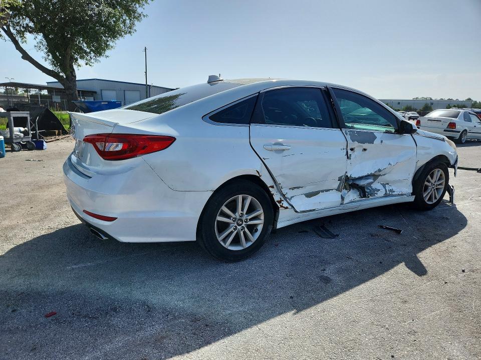 2015 Hyundai Sonata მანქანა იყიდება აუქციონზე, vin: 5NPE24AF0FH172471, აუქციონის ნომერი: 60418886