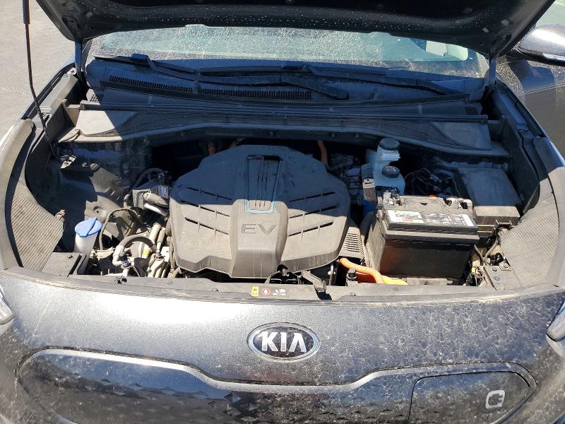 61197756 :رقم المزاد ، KNDCC3LG6L5072861 vin ، 2020 Kia Niro مزاد بيع