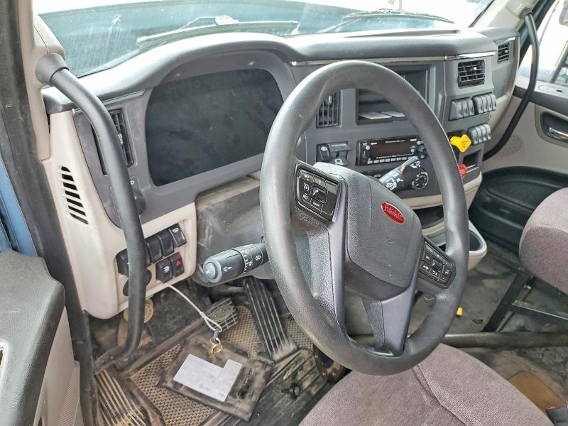 Auction sale of the 2022 Peterbilt 579, vin: 1NPBDH9X8ND818595, lot number: 58684246