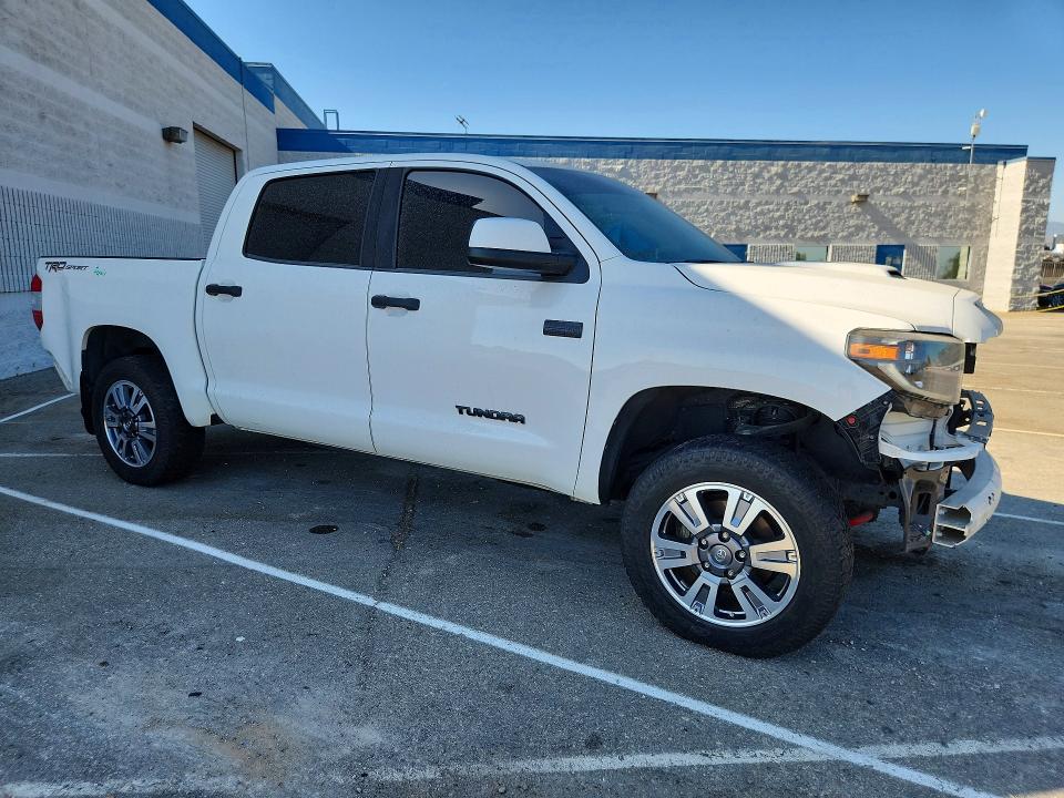 57268686 :رقم المزاد ، 5TFEY5F16MX278426 vin ، 2021 Toyota Tundra مزاد بيع
