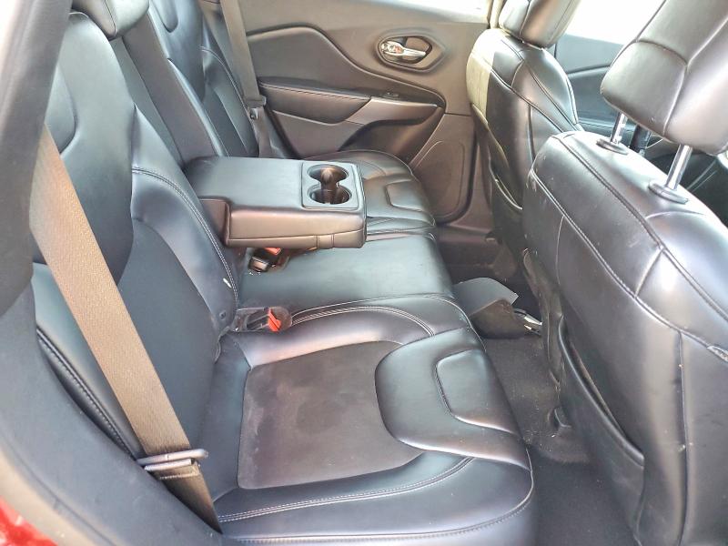 58984836 :رقم المزاد ، 1C4PJLLB4KD384032 vin ، 2019 Jeep Cherokee مزاد بيع