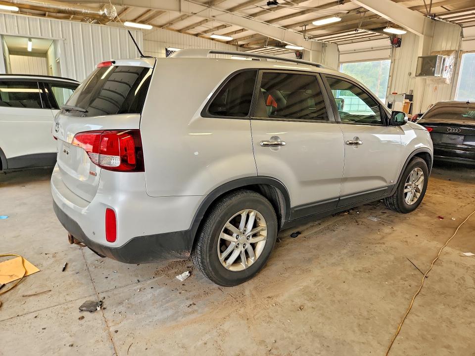 Продажа на аукционе авто 2015 Kia Sorento, vin: 5XYKTCA69FG592327, номер лота: 61505746