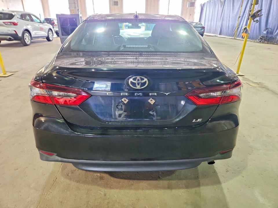 61622876 :رقم المزاد ، 4T1C11AK8PU160514 vin ، 2023 Toyota Camry مزاد بيع